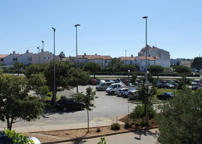 With A Parking Space Appartement Mali Lošinj