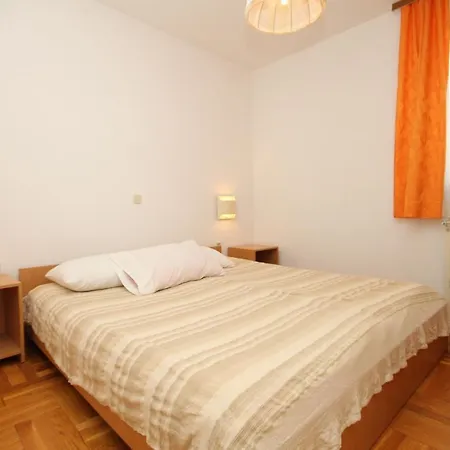 With A Parking Space Apartment *
